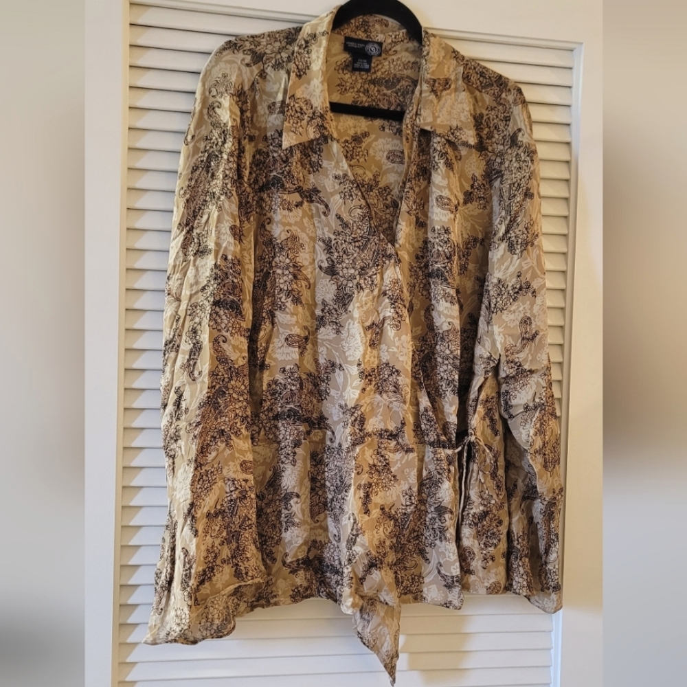 Venezia Jeans - (Plus-Size) 100% Silk Wrap Brown Floral Paisley Blouse